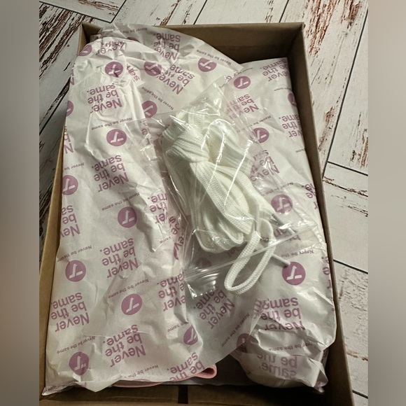 🆕 Women Lace Up Platform Sneakers Size 8, Pink - Picture 2 of 10